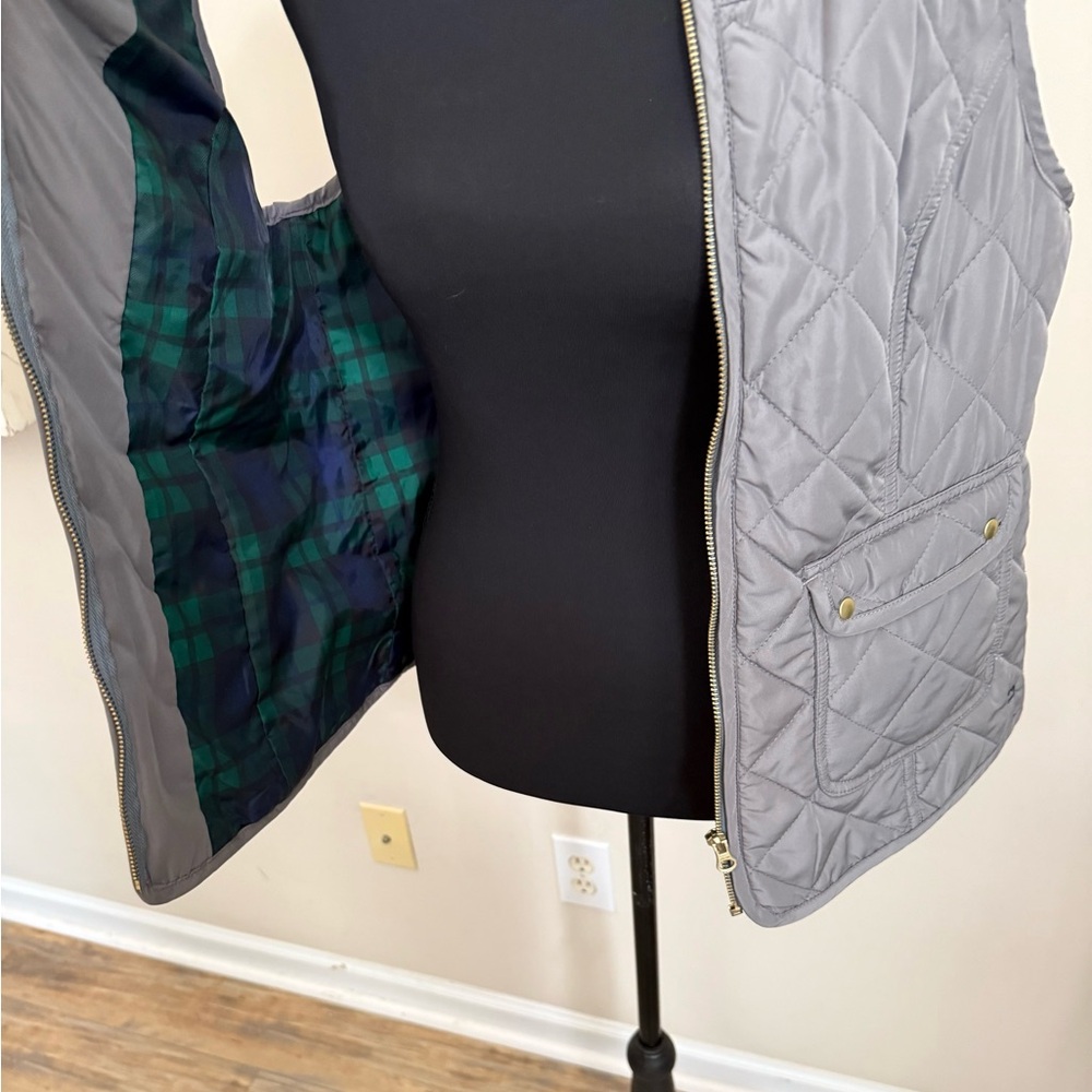 Crown & Ivy Gray Quilted Vest with Green Plaid Lining